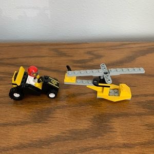 Vtg Lit of 2 - LEGO Stunt Club Machine Mini Building Sets - 1992